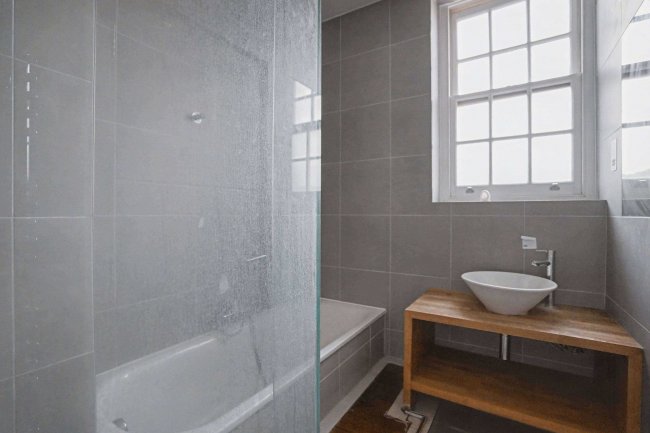 Flat 6 Howard Court, 1a Coleherne Road, Earls Court, London SW10 9BS 71