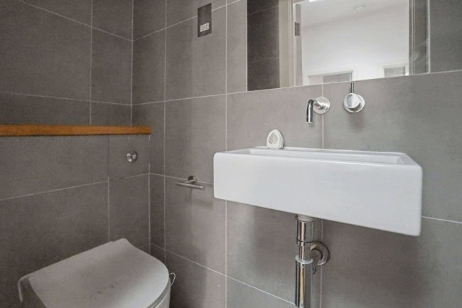 Flat 6 Howard Court, 1a Coleherne Road, Earls Court, London SW10 9BS 71