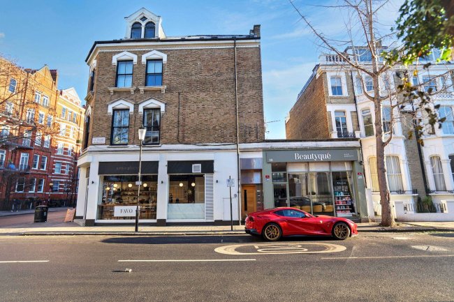 Flat 6 Howard Court, 1a Coleherne Road, Earls Court, London SW10 9BS 71