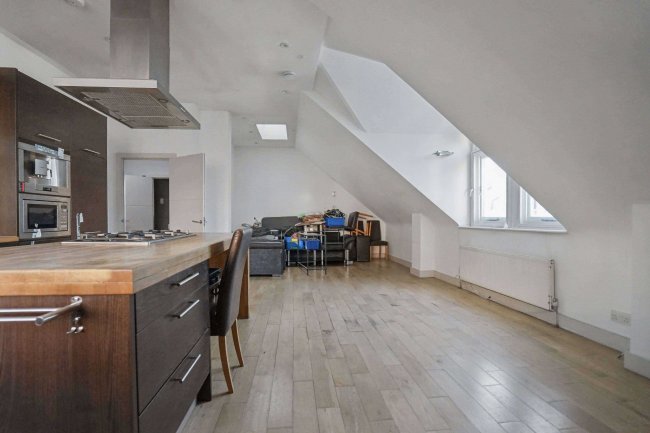 Flat 6 Howard Court, 1a Coleherne Road, Earls Court, London SW10 9BS 71