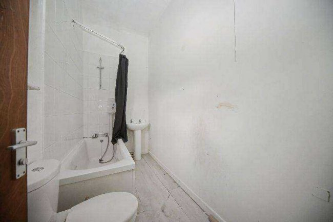 2 Ward Street, Chorley, Lancashire, PR6 0SF 4