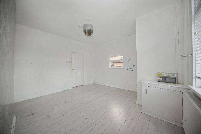 2 Ward Street, Chorley, Lancashire, PR6 0SF 4