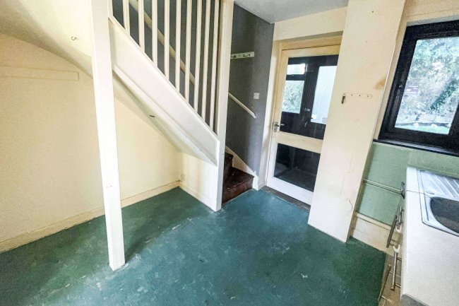 7 Grove Close, Totnes, Devon, TQ9 5EP 53