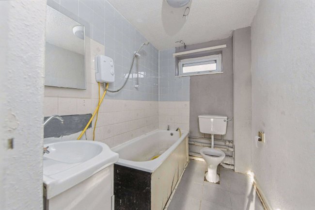 11 Goldburn Close, Ingol, Preston, Lancashire, PR2 7AD 16