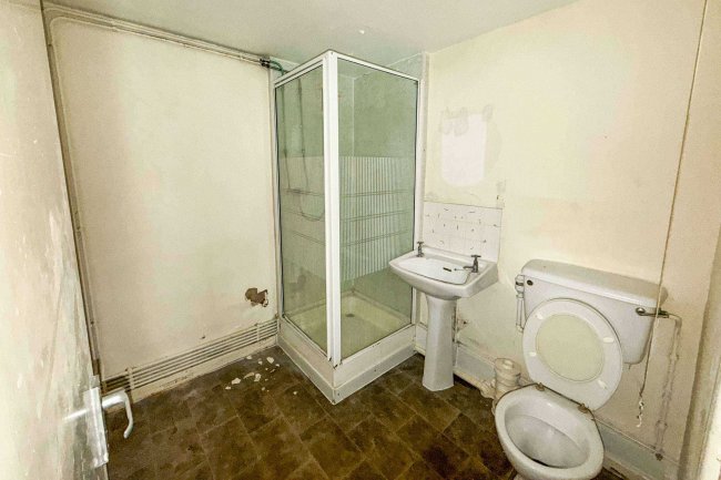 Flat 1, 103 City Road, St Pauls, Bristol, BS2 8UL 99