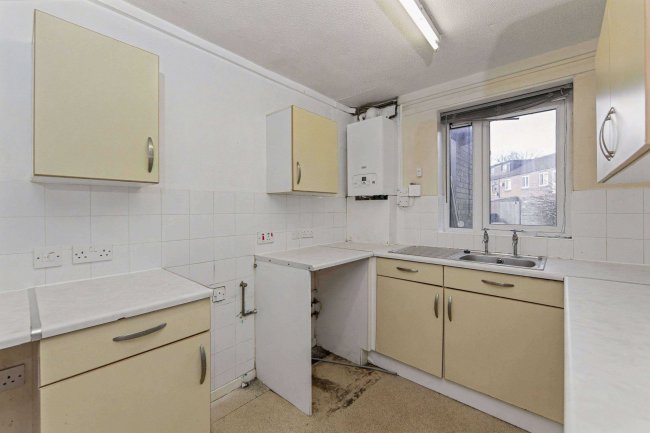 157 Tag Croft, Ingol, Preston, Lancashire, PR2 7AJ 5