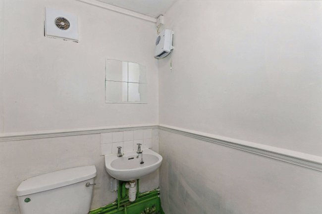 Flat 8a, Quartercroft, Pyramid Close, Weston Favell, Northampton, Northamptonshire, NN3 8DP 93