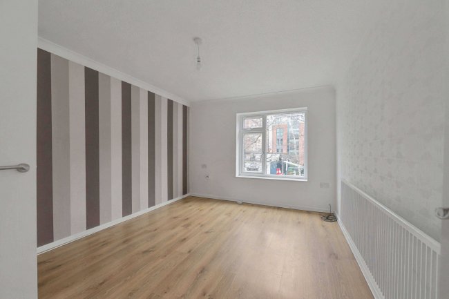 10 Dundas Close, Nottingham, Nottinghamshire, NG1 4EX 69