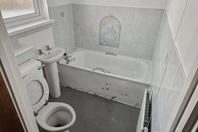 23 Highlands Drive, Stourton, Leeds, West Yorkshire, LS10 4RW 39