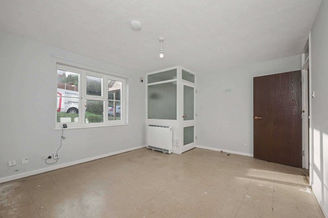 26 Christchurch Way, Melbourne Ave, Dover, CT16 2RG 57