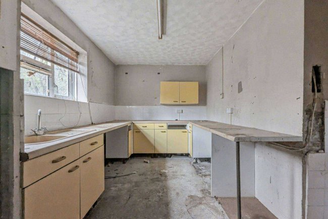 59 Leesons Way, Orpington, Bromley BR5 2QB 7