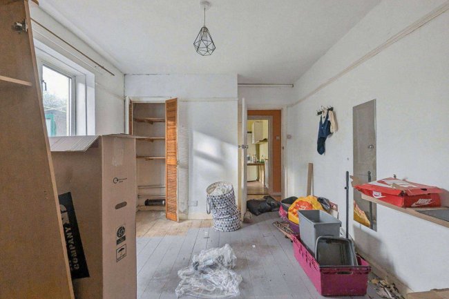 Flat 6 Magpie Hall Close, Bromley BR2 8JQ 3