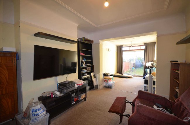 91 Kingshill Drive, Harrow HA3 8QQ 9