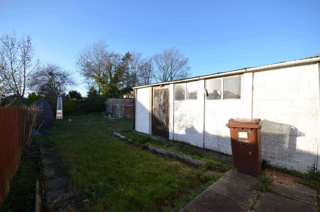 91 Kingshill Drive, Harrow HA3 8QQ 9