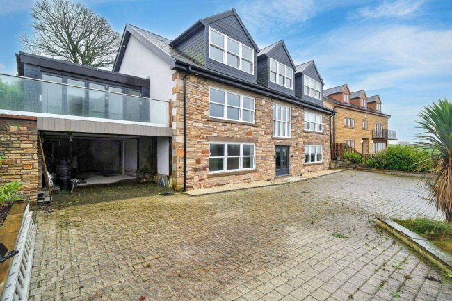 The Beeches, 26 Whalley Road, Wilpshire, Blackburn, BB1 9JT 10