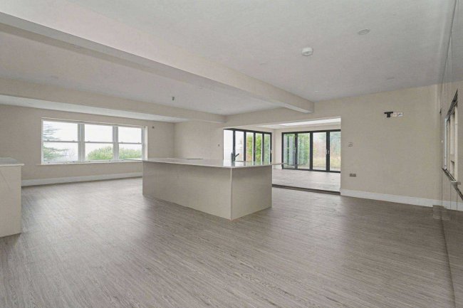 The Beeches, 26 Whalley Road, Wilpshire, Blackburn, BB1 9JT 10