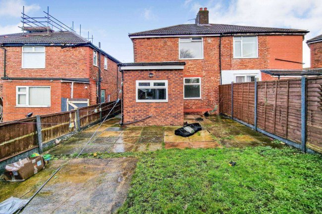 12 Grange Park Avenue, Runcorn, Cheshire, WA7 5UU 47