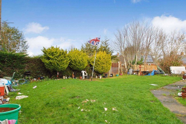 34 Verney Close, West Howe, Bournemouth, BH11 8DD 92