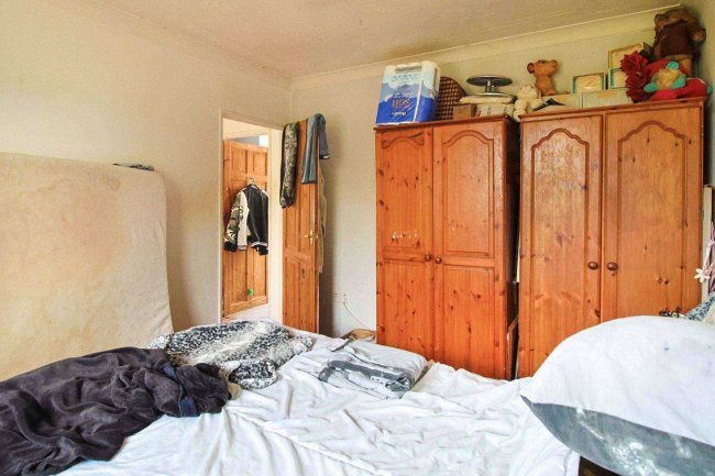 34 Verney Close, West Howe, Bournemouth, BH11 8DD 92