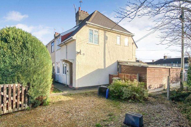 65 Woodlands Road, Chippenham, Wiltshire, SN14 0HQ 32