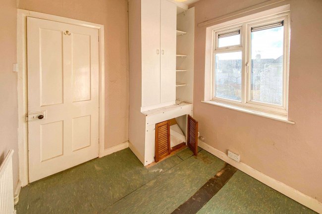 65 Woodlands Road, Chippenham, Wiltshire, SN14 0HQ 32