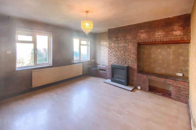 65 Woodlands Road, Chippenham, Wiltshire, SN14 0HQ 32