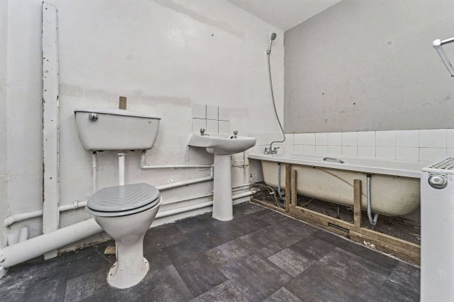 Flat 40, Adam Court, New Penkridge Road, Cannock WS11 1HA 66