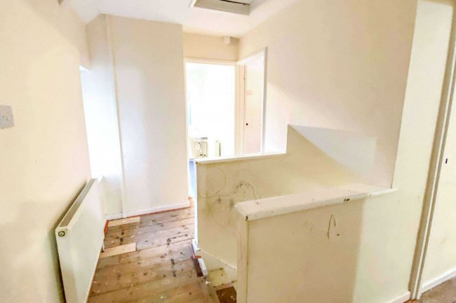 19 Lammas Close, Hilmarton, Wiltshire SN11 8SF 7