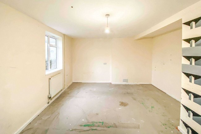 19 Lammas Close, Hilmarton, Wiltshire SN11 8SF 7