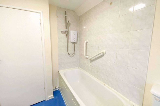 19 Lammas Close, Hilmarton, Wiltshire SN11 8SF 7