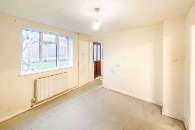 19 Lammas Close, Hilmarton, Wiltshire SN11 8SF 7