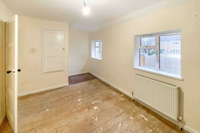 19 Lammas Close, Hilmarton, Wiltshire SN11 8SF 7