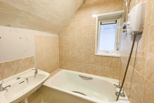 55 Downing Street, Chippenham, Wiltshire, SN14 0AA 76