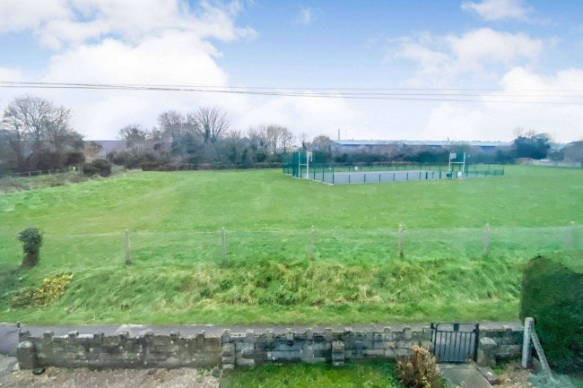 37 Manor Road, Chippenham, Wiltshire SN14 0LH 75