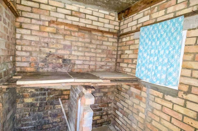 37 Manor Road, Chippenham, Wiltshire SN14 0LH 75