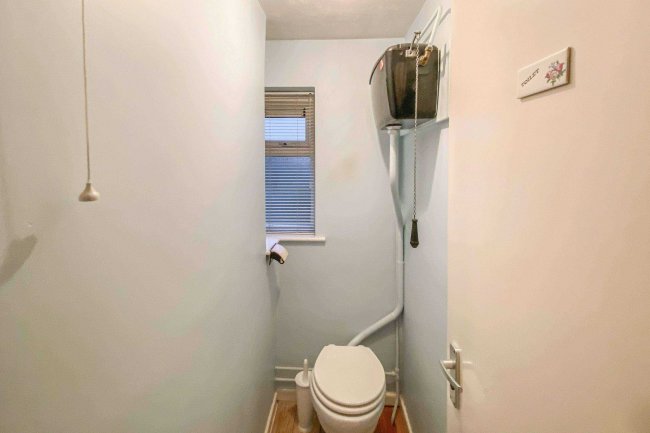 37 Manor Road, Chippenham, Wiltshire SN14 0LH 75