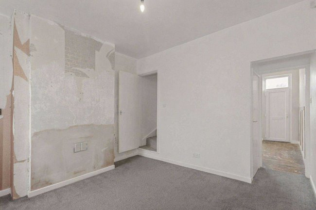 32 Carlisle Street, Dane Hills, Leicester LE3 6AF 62