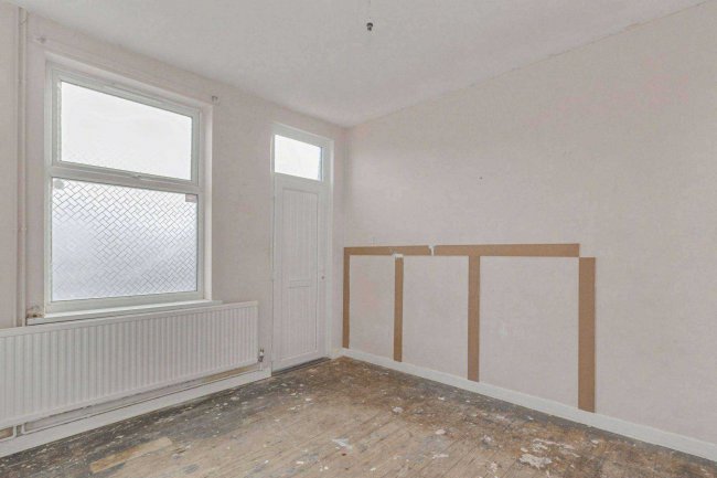 32 Carlisle Street, Dane Hills, Leicester LE3 6AF 62