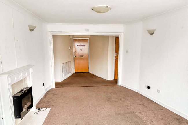 Flat 9 Grosvenor Court, 1 Rosemary Road, Clacton -On-Sea CO15 1NY 3