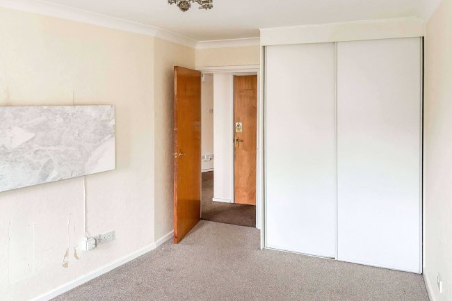 Flat 9 Grosvenor Court, 1 Rosemary Road, Clacton -On-Sea CO15 1NY 3