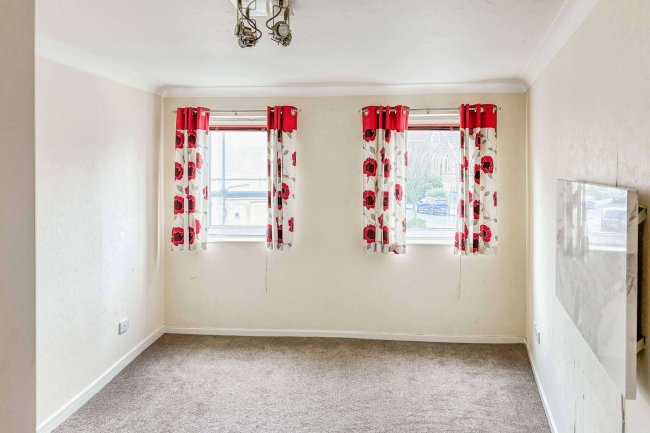 Flat 9 Grosvenor Court, 1 Rosemary Road, Clacton -On-Sea CO15 1NY 3