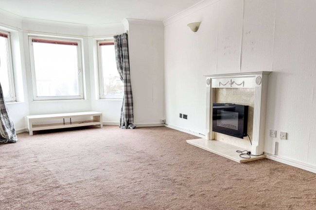 Flat 9 Grosvenor Court, 1 Rosemary Road, Clacton -On-Sea CO15 1NY 3