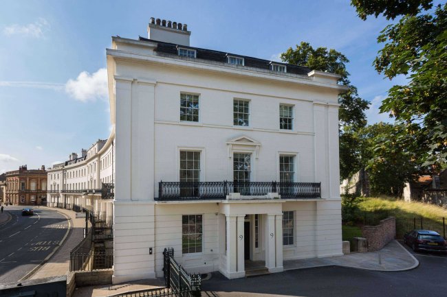 Apartment 4, 9 St. Leonards Place, York, YO1 7HF 9