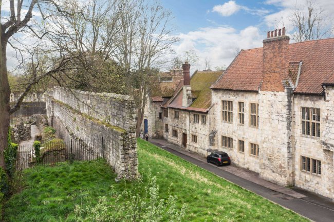 Apartment 4, 9 St. Leonards Place, York, YO1 7HF 9
