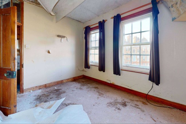 61 King George Street, London SE10 8QB 21