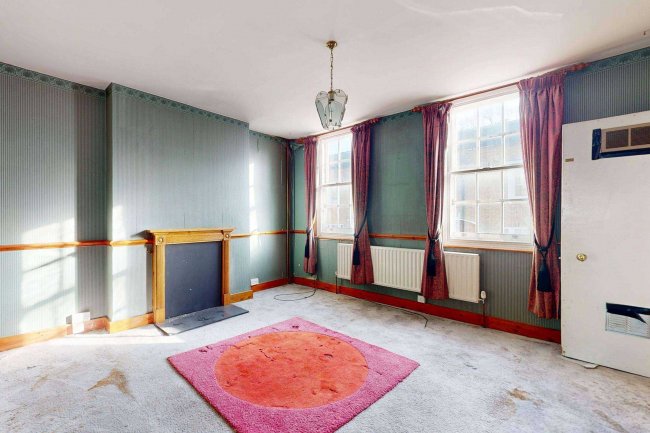 61 King George Street, London SE10 8QB 21