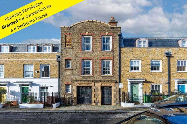 61 King George Street, London SE10 8QB 21