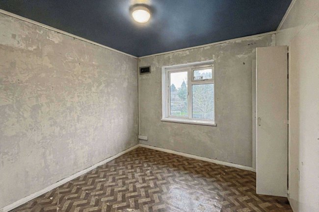 52 Kingscroft Road, Banstead, Surrey, SM7 3LY 49