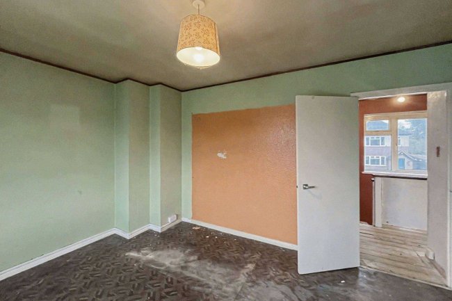 52 Kingscroft Road, Banstead, Surrey, SM7 3LY 49