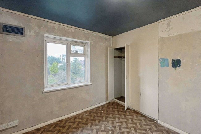 52 Kingscroft Road, Banstead, Surrey, SM7 3LY 49